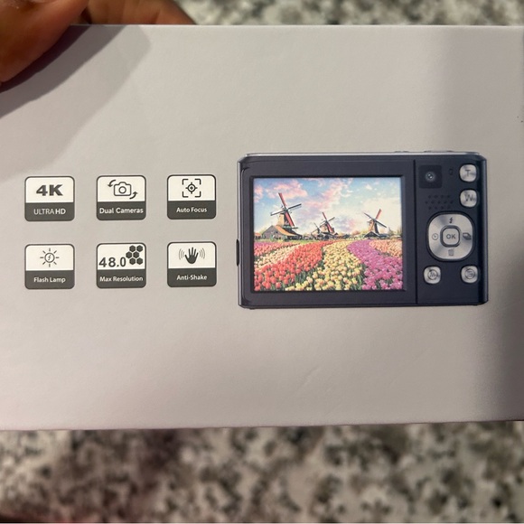 4K Digital Camera, 48MP Autofocus 16X Zoom W 32GB SD Card,Anti-Shake,2 Batteries - Picture 8 of 8